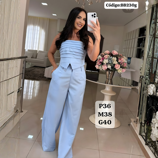 Conjunto Sastre Elegante de Top Estructurado y Pantalón Palazzo