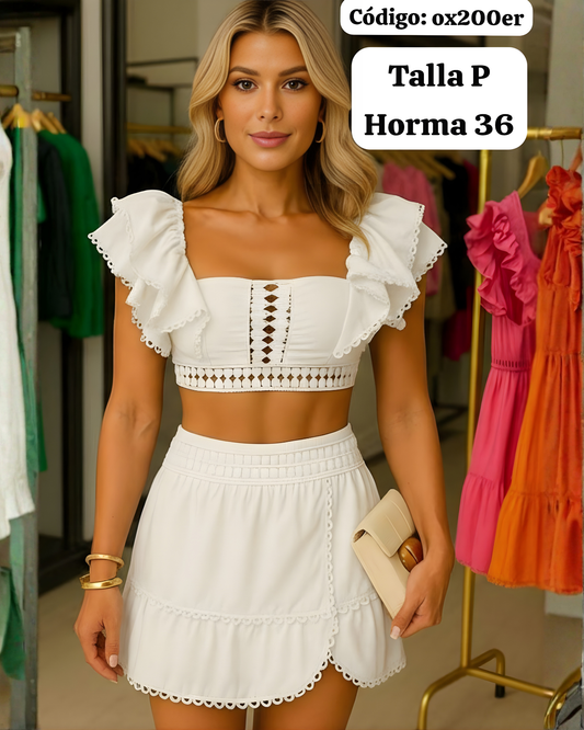 Conjunto corto elegante con vuelos para mujer | Verano casual chic